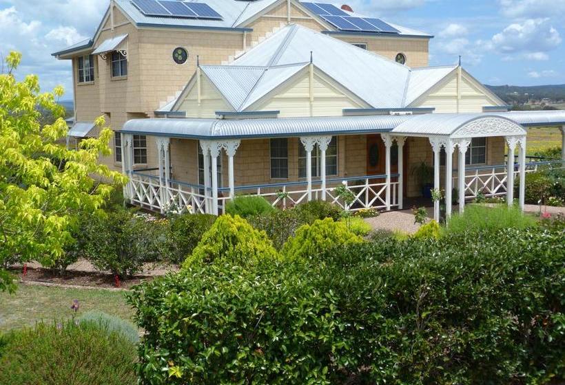 Grovely House Bed & Breakfast