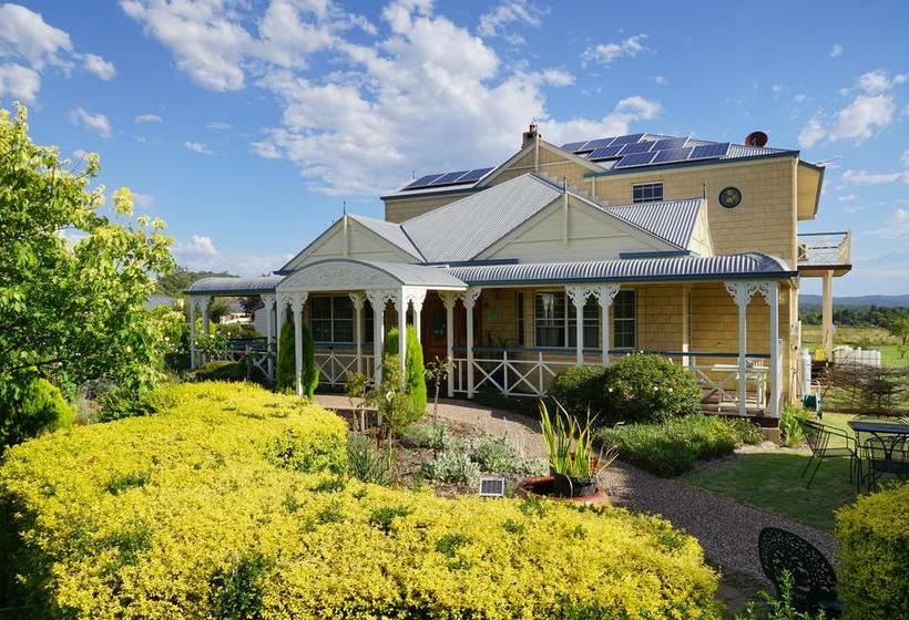 Grovely House Bed & Breakfast