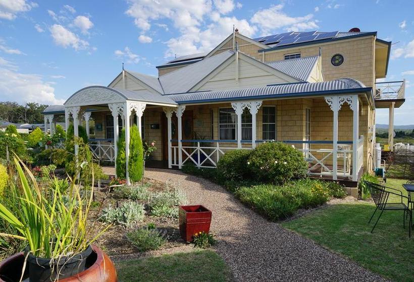 Grovely House Bed & Breakfast