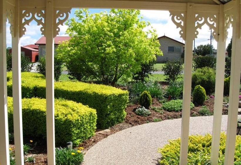 Grovely House Bed & Breakfast