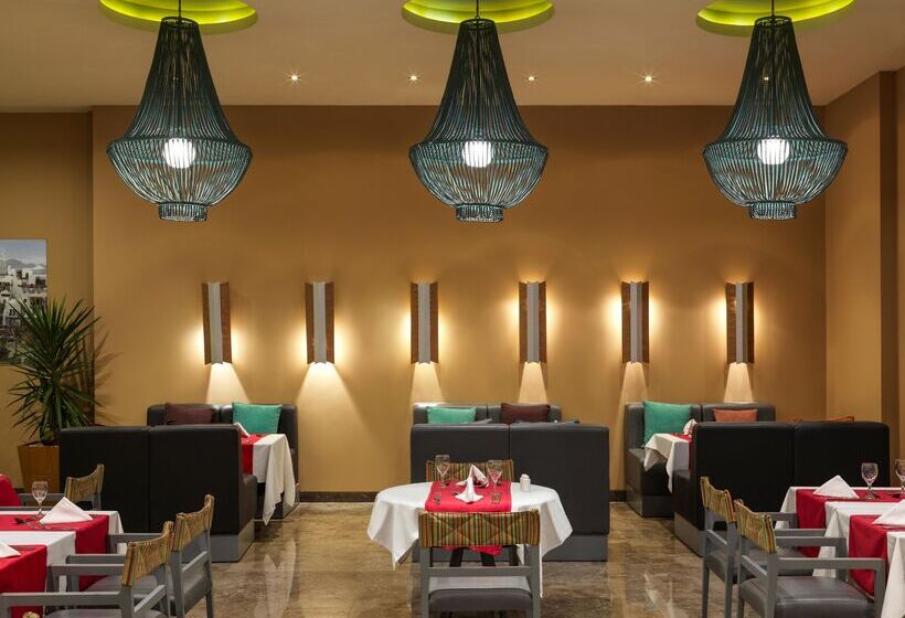 هتل Ancient Sands Golf Resort And Residences