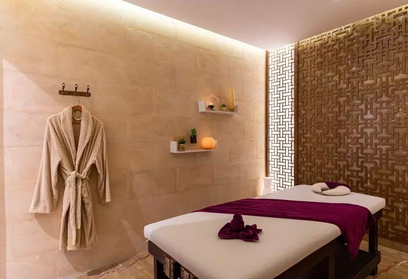 هتل Ancient Sands Golf Resort And Residences