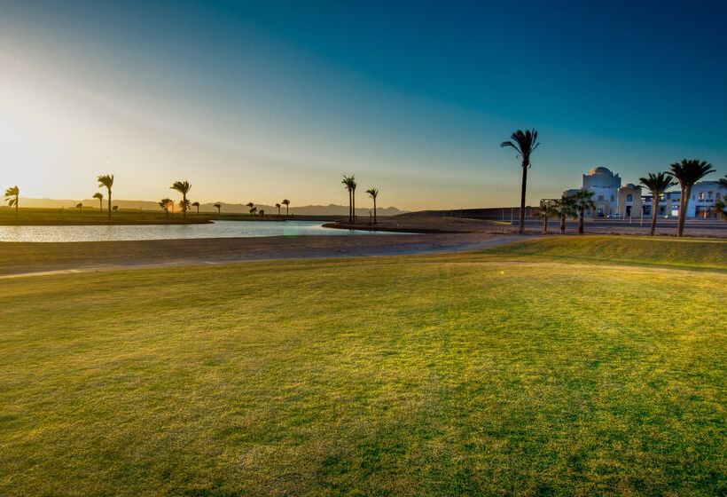 هتل Ancient Sands Golf Resort And Residences