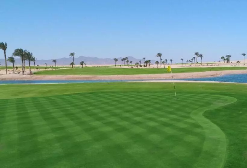 هتل Ancient Sands Golf Resort And Residences