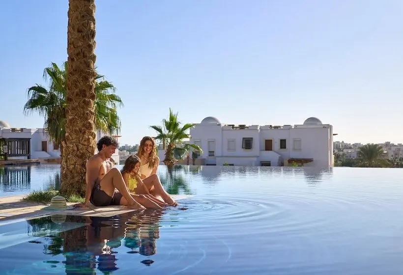 هتل Ancient Sands Golf Resort And Residences