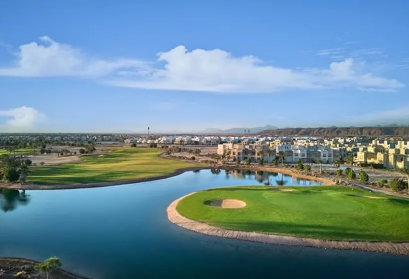هتل Ancient Sands Golf Resort And Residences