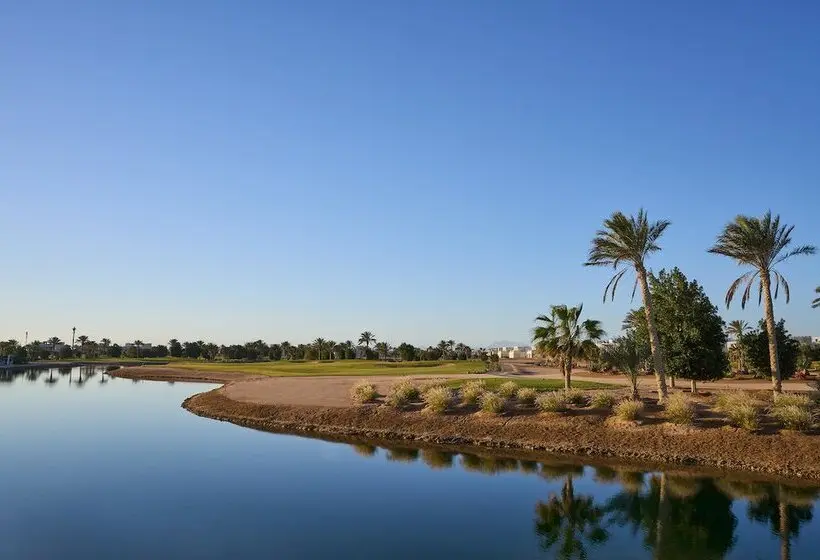هتل Ancient Sands Golf Resort And Residences