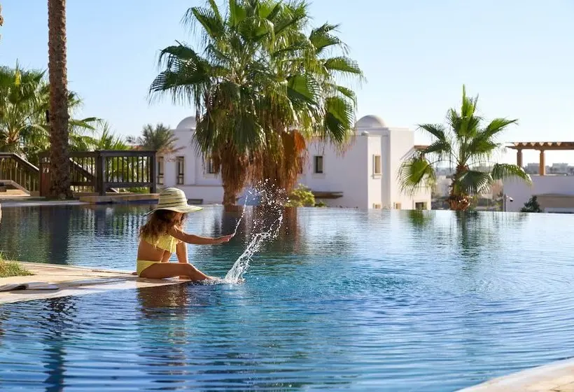 هتل Ancient Sands Golf Resort And Residences