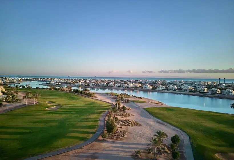 هتل Ancient Sands Golf Resort And Residences
