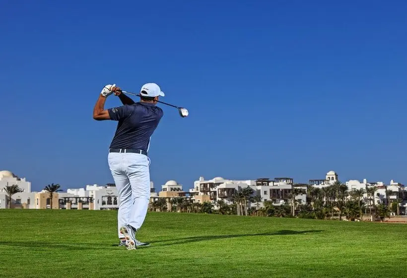 هتل Ancient Sands Golf Resort And Residences