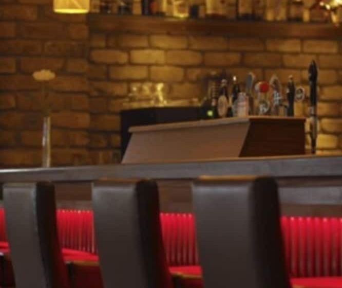 בית מלון כפרי Brook Lane