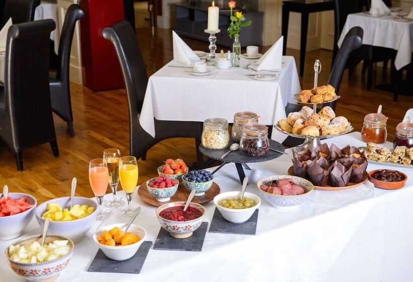 בית מלון כפרי Brook Lane