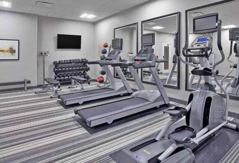 Hotelli Candlewood Suites Kearney, An Ihg