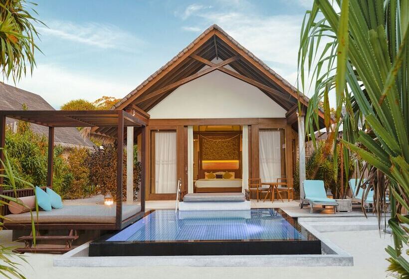 هتل Furaveri Maldives