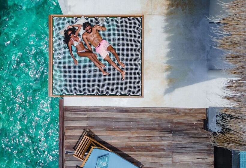 هتل Furaveri Maldives