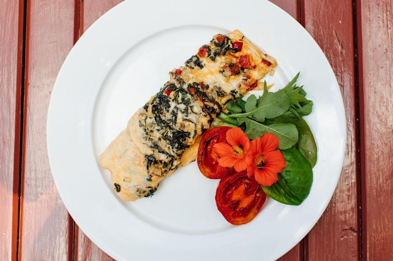 Hotel Heaven Restaurant & Boutique