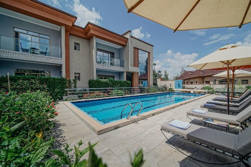 Hotel Heaven Restaurant & Boutique