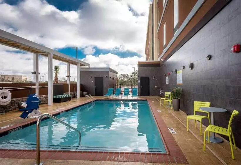 هتل Home2 Suites By Hilton Gulfport I10