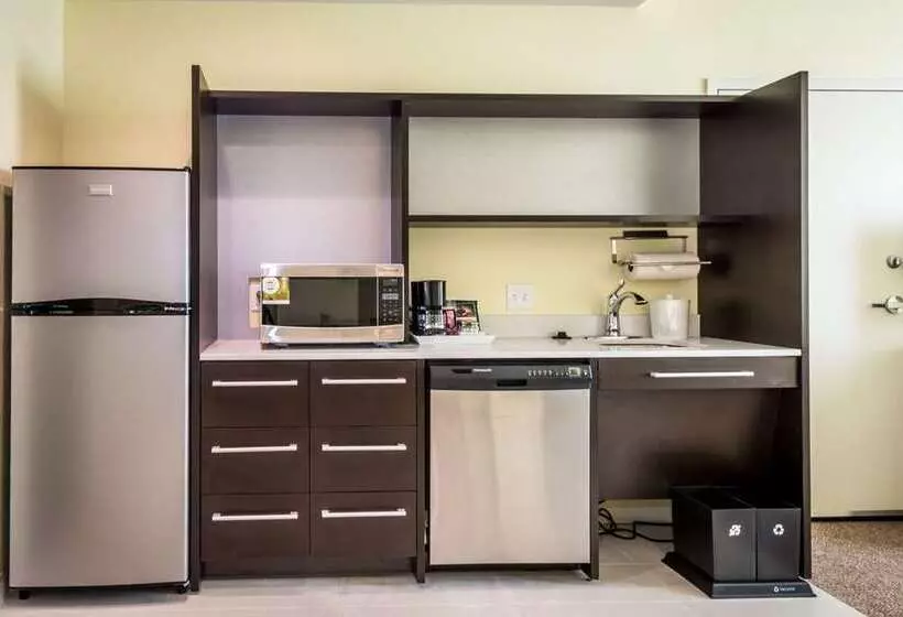 هتل Home2 Suites By Hilton Gulfport I10