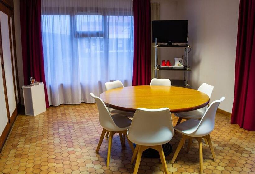 호텔 Initial By Balladins La Rochesuryon