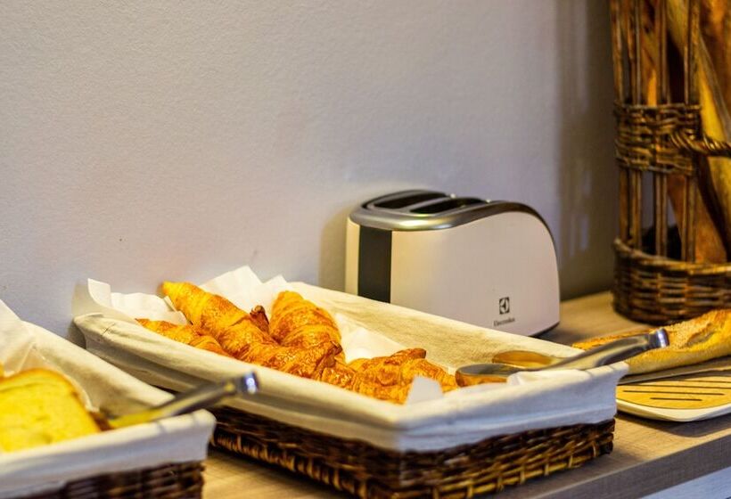 호텔 Initial By Balladins La Rochesuryon