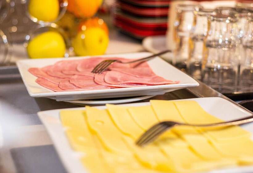 호텔 Initial By Balladins La Rochesuryon