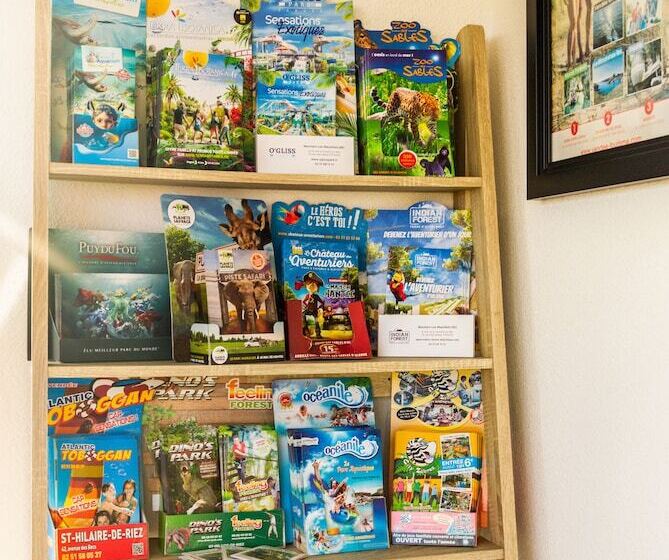 호텔 Initial By Balladins La Rochesuryon