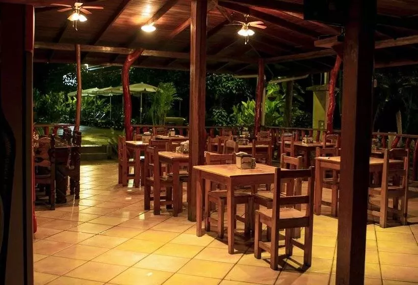 هتل La Isla Inn