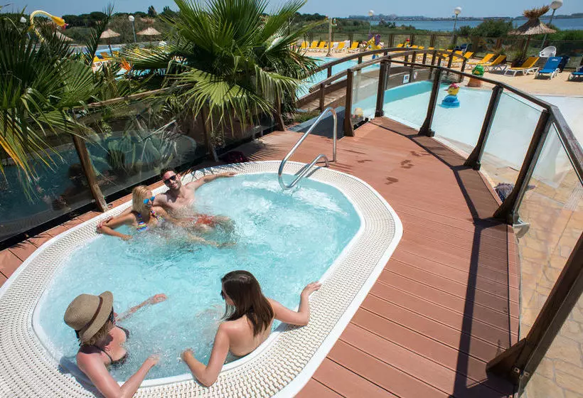 ホテル Camping Le Lac Des Rêves Lattes