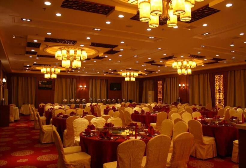 هتل Sogecoa Golden Peacock