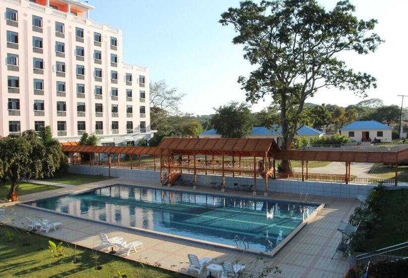 هتل Sogecoa Golden Peacock