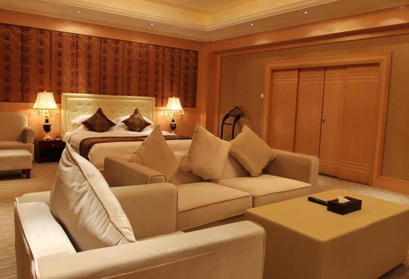 هتل Sogecoa Golden Peacock