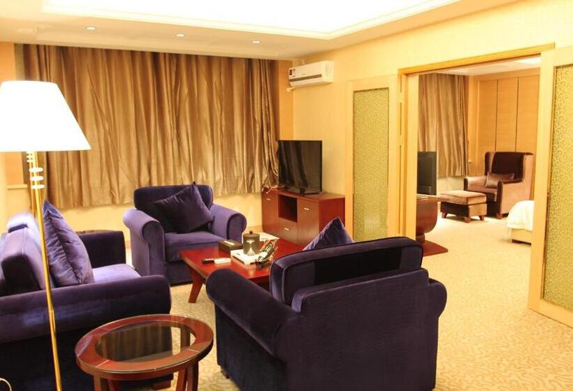 هتل Sogecoa Golden Peacock