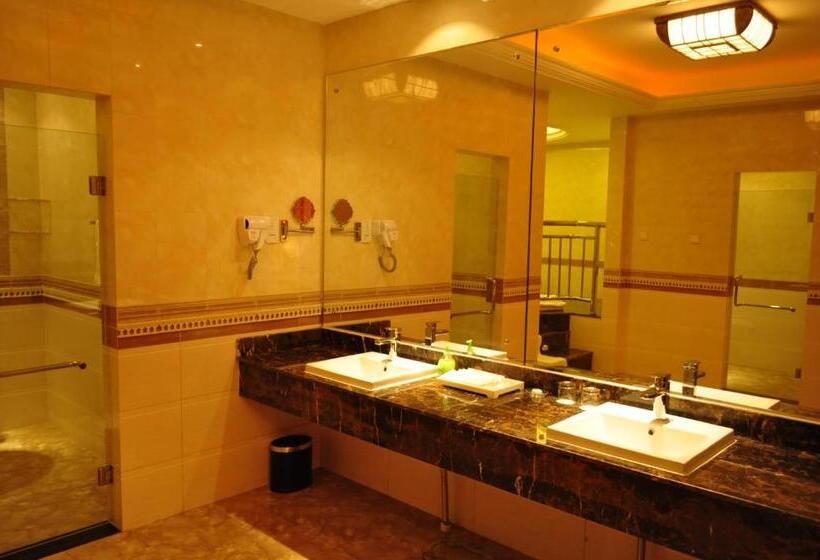 هتل Sogecoa Golden Peacock