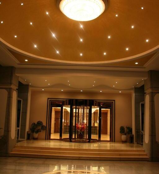 هتل Sogecoa Golden Peacock