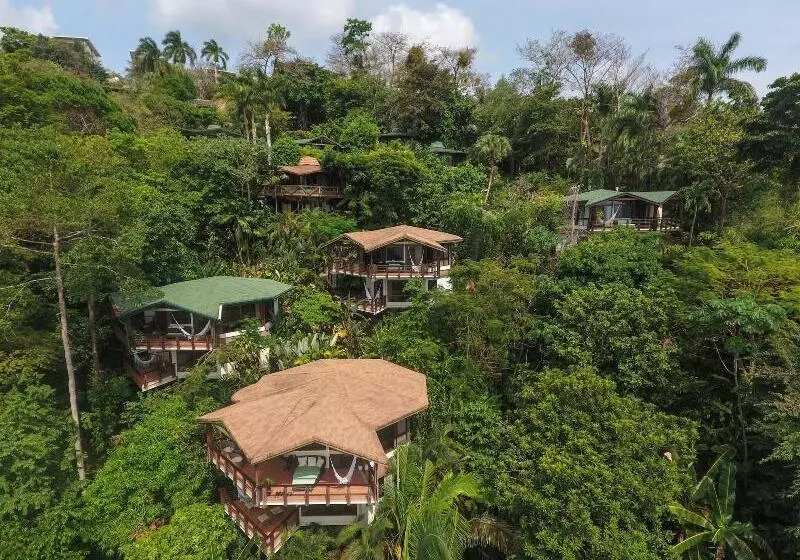 ホテル Tulemar Resort