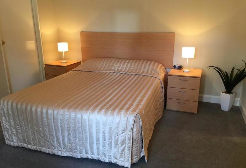 汽车旅馆  The Nosh & Nod  Howick Street