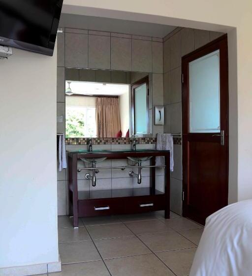 Pension Atholl Guest House