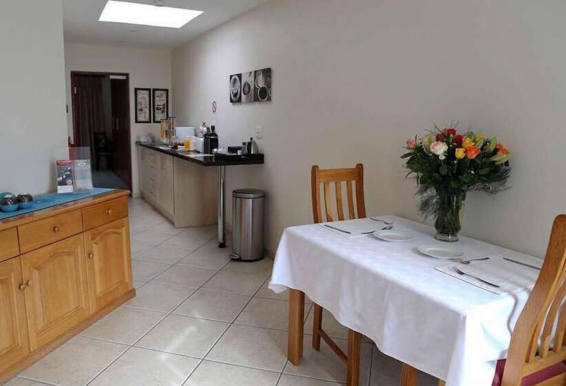 Pension Atholl Guest House