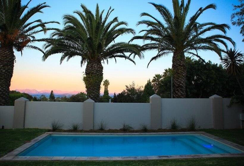 膳宿费 Four Palms Accommodation