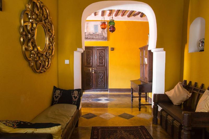 膳宿费 Kholle House