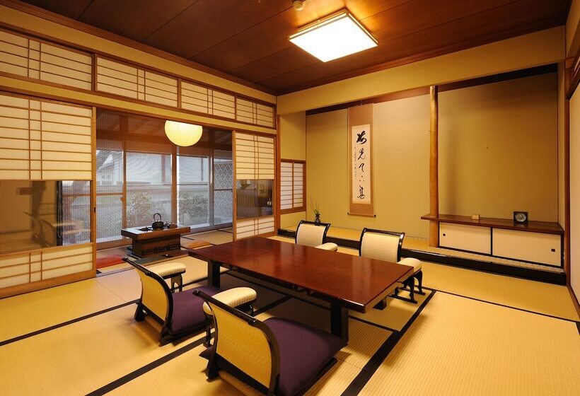 Ryoutei Ryokan Yasui