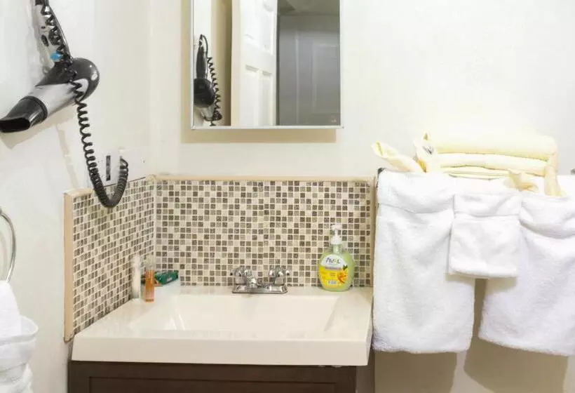 Spring Hotel Bequia