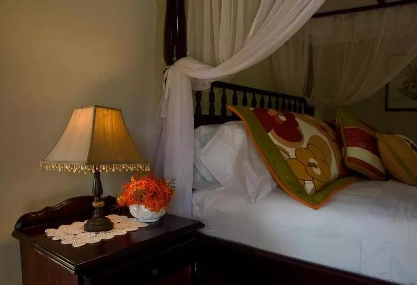 Spring Hotel Bequia