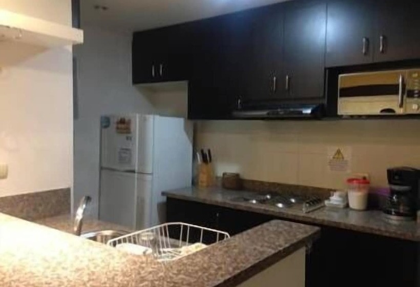 Guayaquil Airport Suites Mall Del Sol