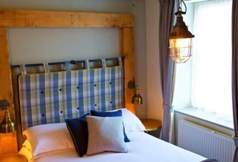 客栈 Woodstock Arms