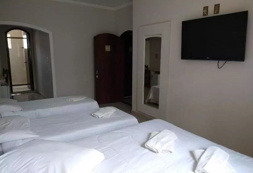 ホテル Alzira Imperial