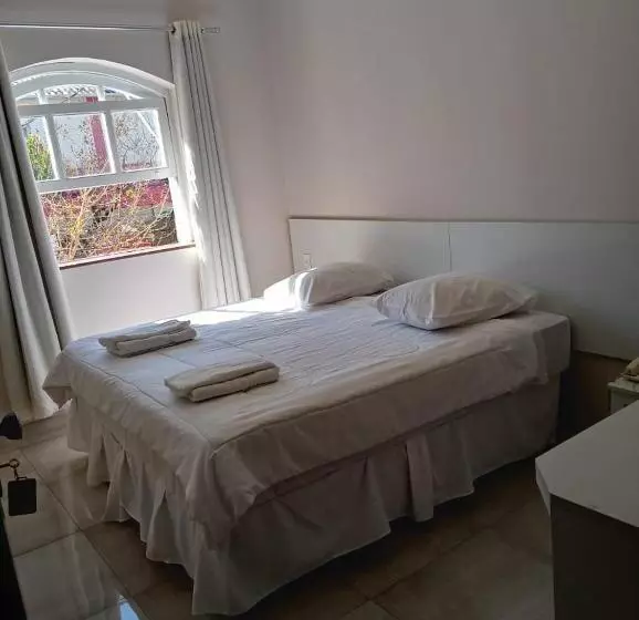 ホテル Alzira Imperial