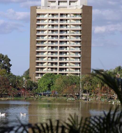 Отель Lagoa Serena Flat