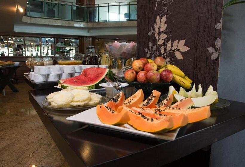 Отель Lagoa Serena Flat